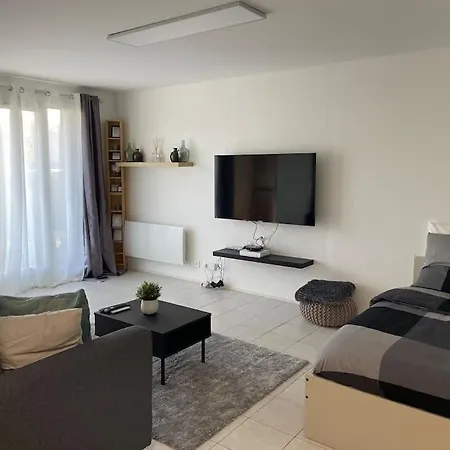 Appartement Cosy Proche Paris Le Bourget Exterior photo